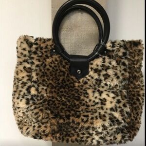 NILA ANTHONY “WILD SIDE” LEOPARD PURSE NWOT